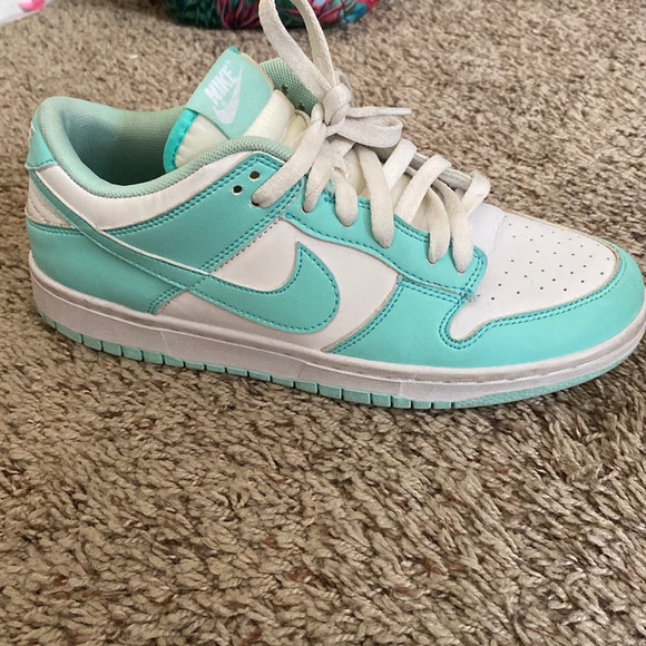 mint green dunks outfit